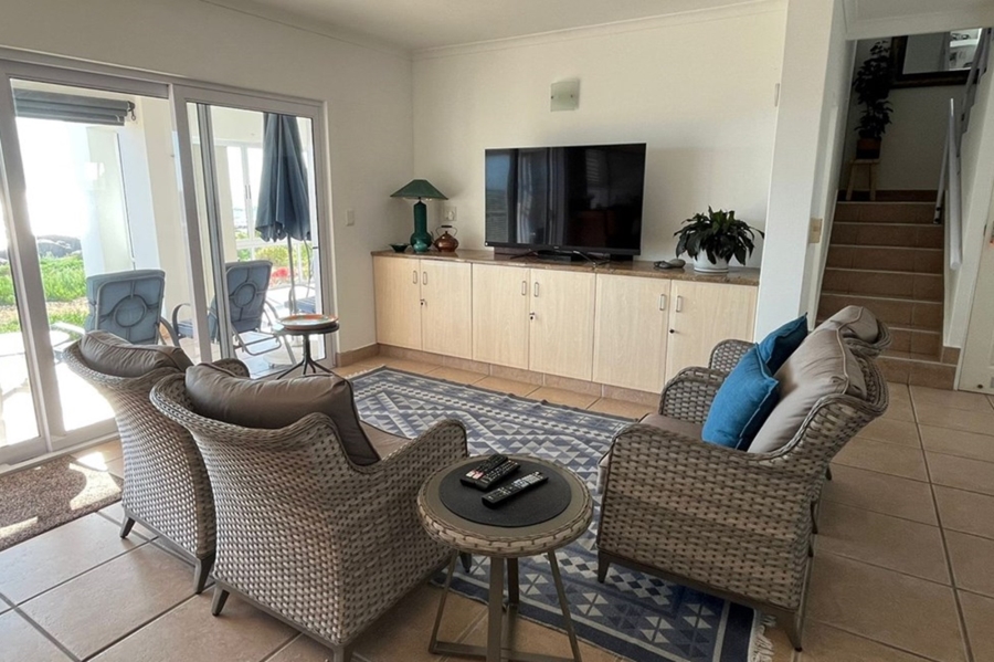 5 Bedroom Property for Sale in Shelley Point Western Cape